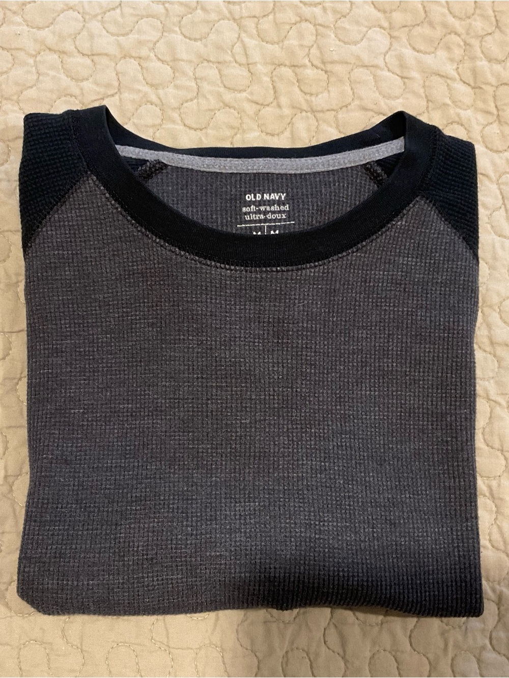 Old Navy Men’s Charcoal and Black Waffle Crewneck Sweater